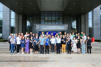 江蘇邦業“知行合一”會議 走進摩貝恩世界級紙尿褲工廠，探秘母嬰護理新標桿